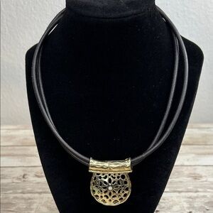 Erica Lyons Gold Pendant Necklace